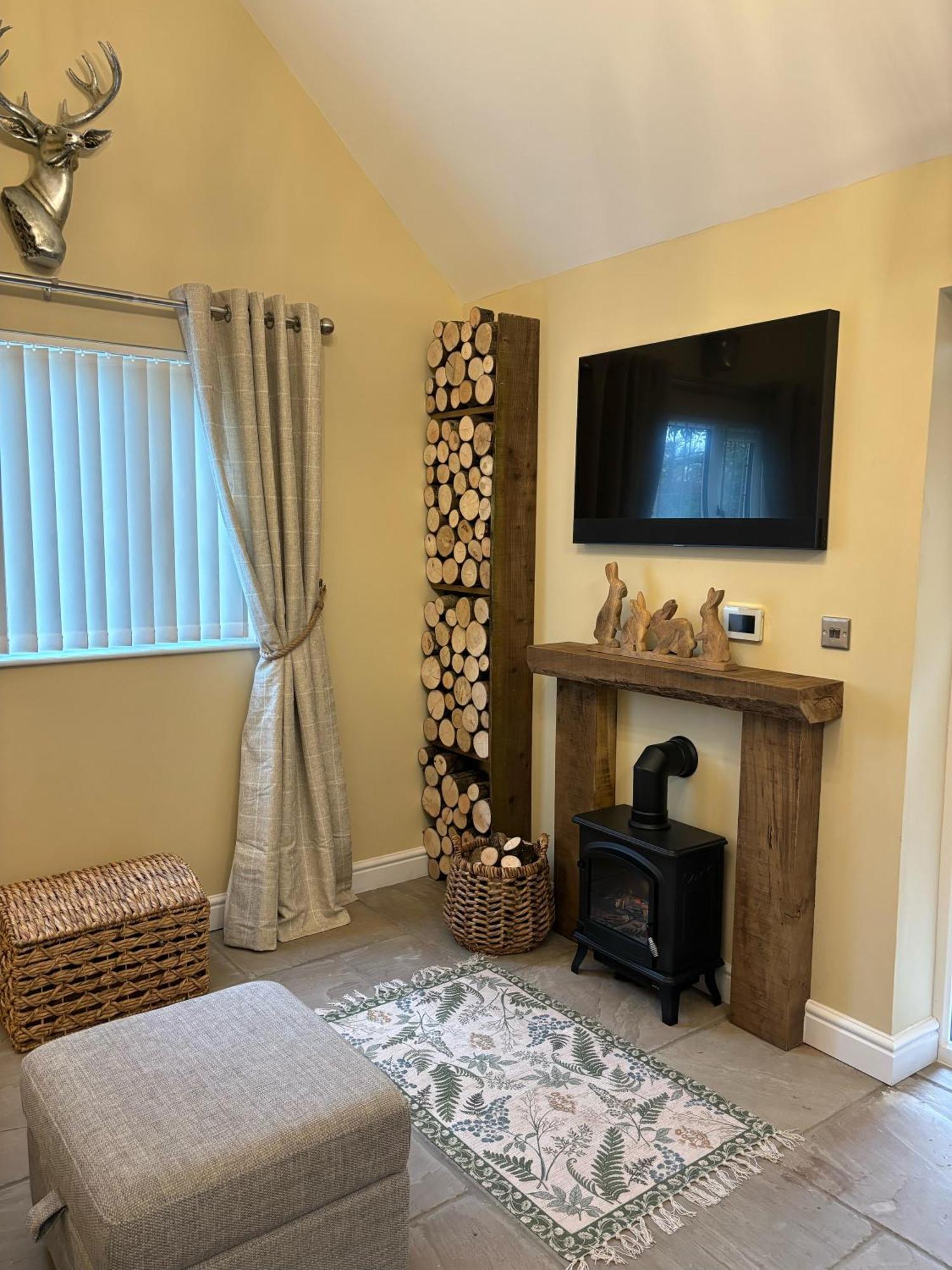 Mulberry House Farm Mulberry Lodge Chippenham  Extérieur photo