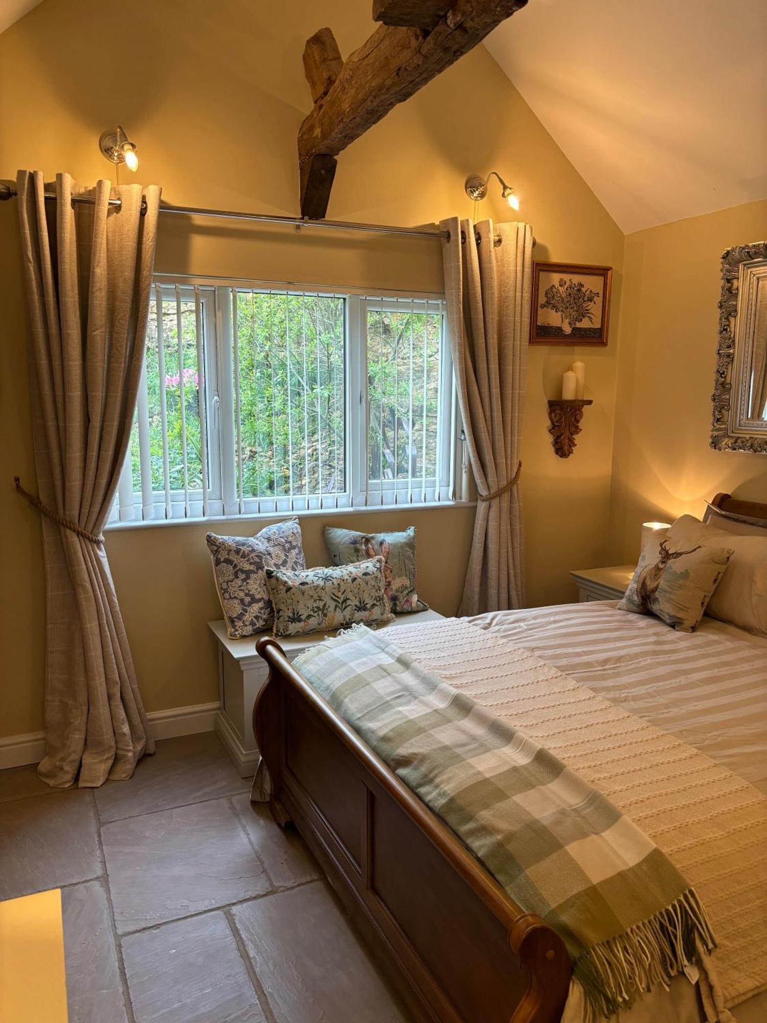 Mulberry House Farm Mulberry Lodge Chippenham  Extérieur photo